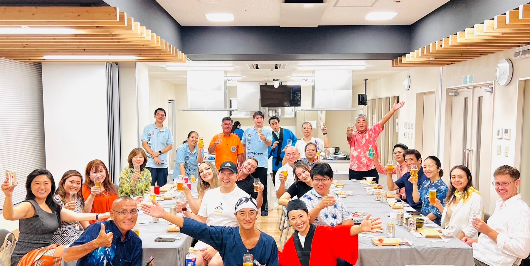 沖縄　那覇　牧志公設市場　寿司作り体験ツアー